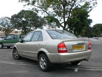 2002 Mazda 323 Images