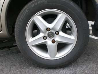 2002 Mazda 323 Pictures
