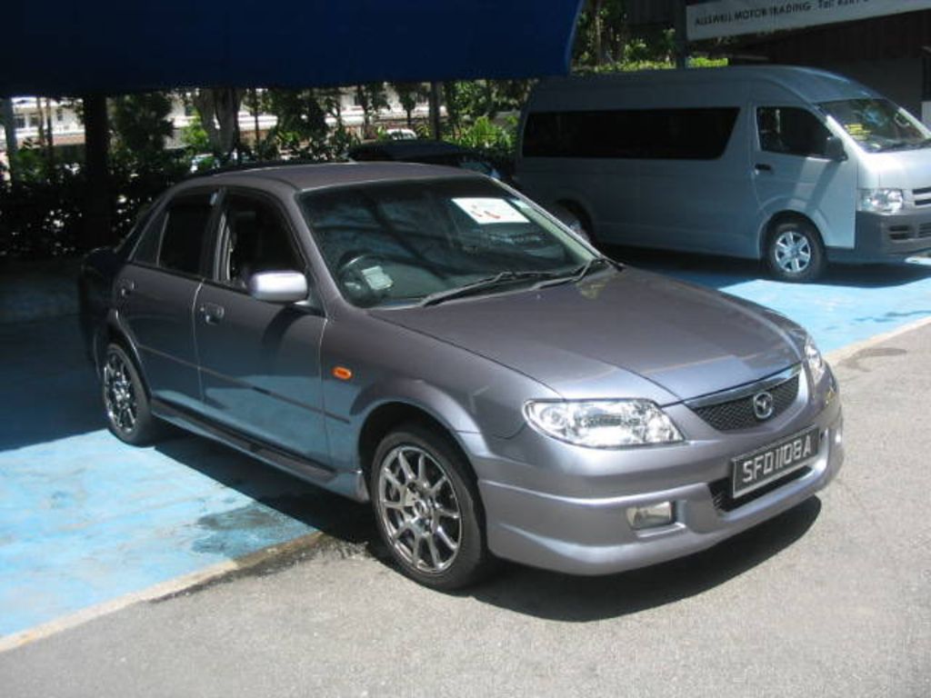 2003 Mazda 323