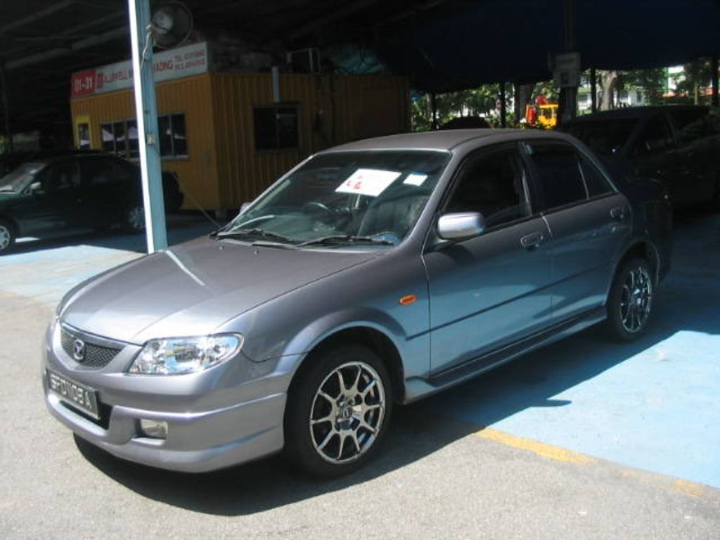 2003 Mazda 323