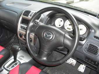 2003 Mazda 323 Photos