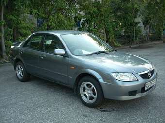 2003 Mazda 323 Photos