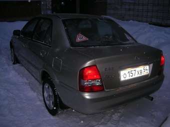 2003 Mazda 323 Pictures