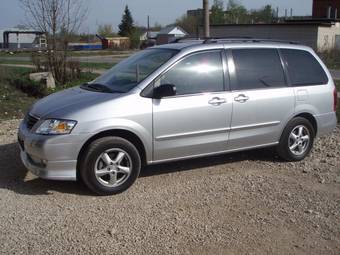 2004 Mazda 323 Photos