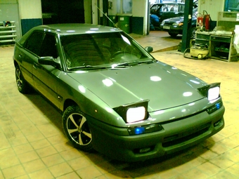 1991 Mazda 323F