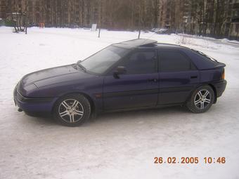 1993 Mazda 323F