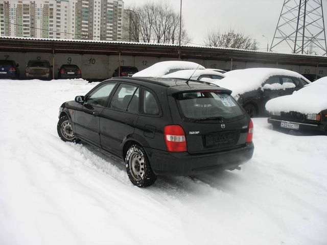 2000 Mazda 323F