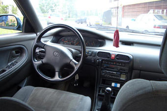 1993 Mazda 626 Pictures
