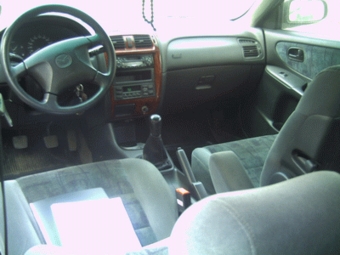 1995 Mazda 626 Pictures