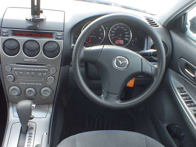 2002 Mazda Atenza