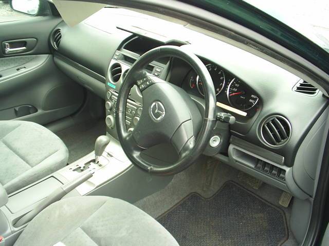 2002 Mazda Atenza