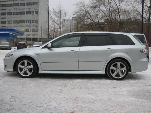 2002 Mazda Atenza