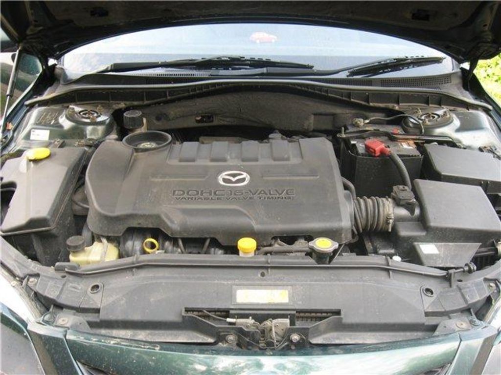 2002 Mazda Atenza