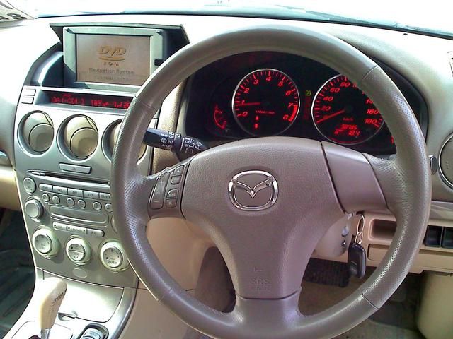 2002 Mazda Atenza