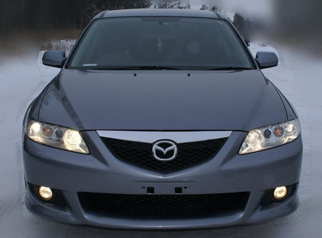2002 Mazda Atenza