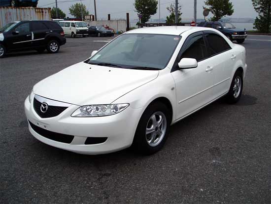 2002 Mazda Atenza Pictures