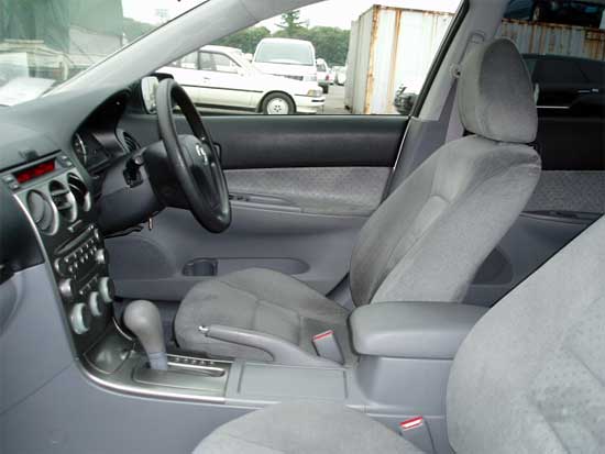 2002 Mazda Atenza Photos
