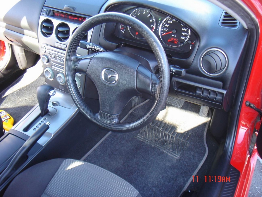 2002 Mazda Atenza Images