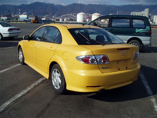 2002 Mazda Atenza Pictures