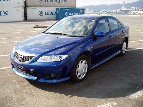 2002 Mazda Atenza Images