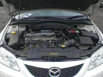 2002 Mazda Atenza Pictures