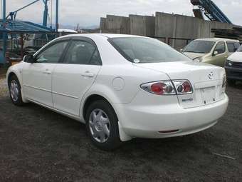 2002 Mazda Atenza Photos