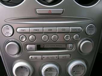 2002 Mazda Atenza Photos