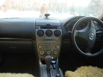 2002 Mazda Atenza Images