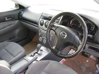 2002 Mazda Atenza Pictures