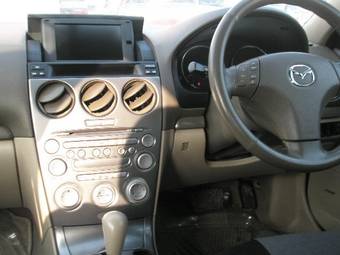 2002 Mazda Atenza Photos