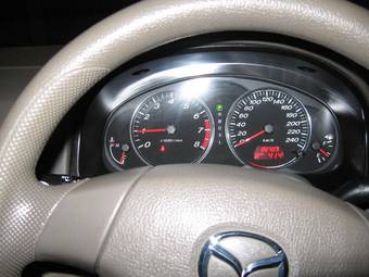 2002 Mazda Atenza Pictures