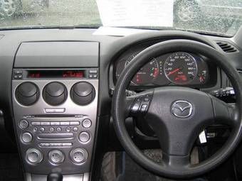 2002 Mazda Atenza Images