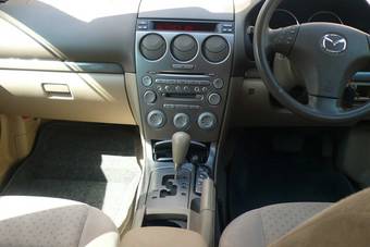 2002 Mazda Atenza Photos