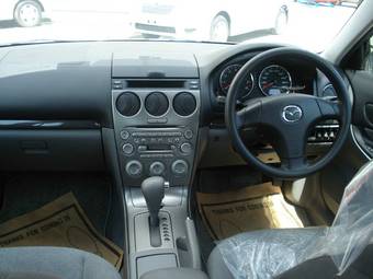 2002 Mazda Atenza Photos