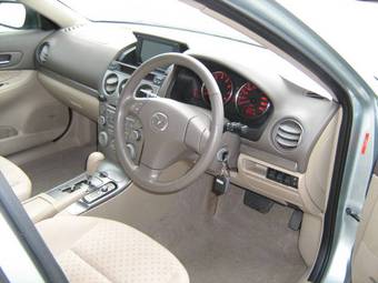 2002 Mazda Atenza Photos