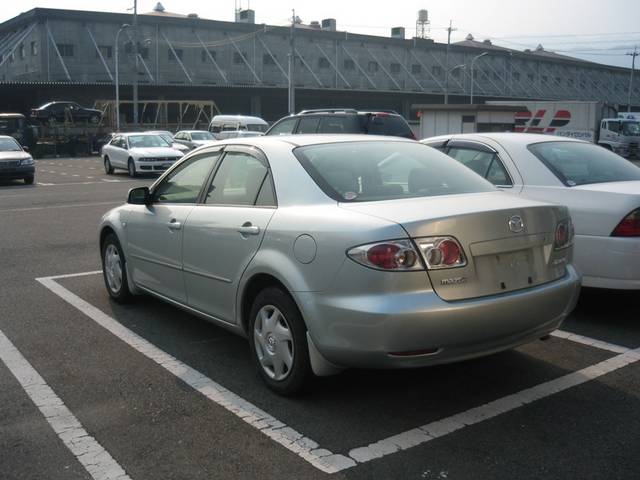 2003 Mazda Atenza