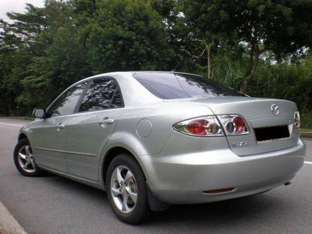 2003 Mazda Atenza