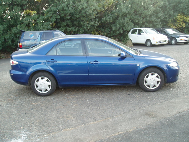 2003 Mazda Atenza Photos