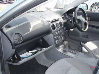 2003 Mazda Atenza Pictures