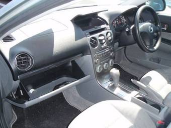 2003 Mazda Atenza Pictures