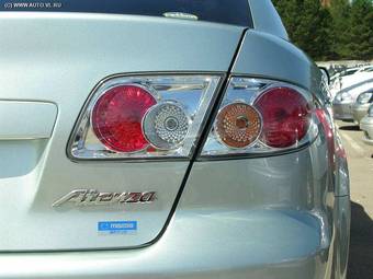2003 Mazda Atenza Photos