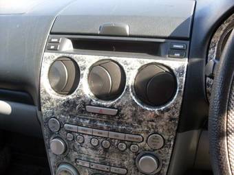 2003 Mazda Atenza Photos