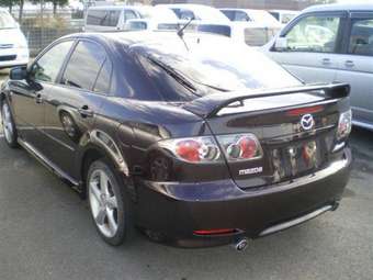 2004 Atenza