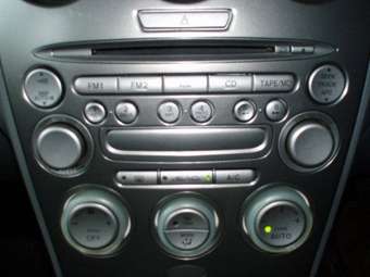 2004 Mazda Atenza Pictures