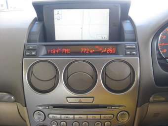 2004 Mazda Atenza Pictures
