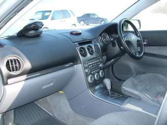 2004 Mazda Atenza Pictures