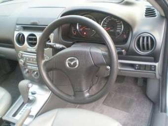 2004 Mazda Atenza Pictures
