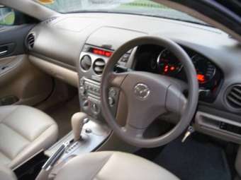 2004 Mazda Atenza Pictures