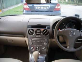 2004 Mazda Atenza Photos