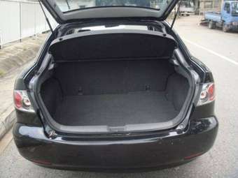2004 Mazda Atenza Photos